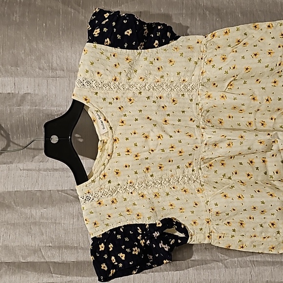 Roller Rabbit Dress - Picture 2 of 16